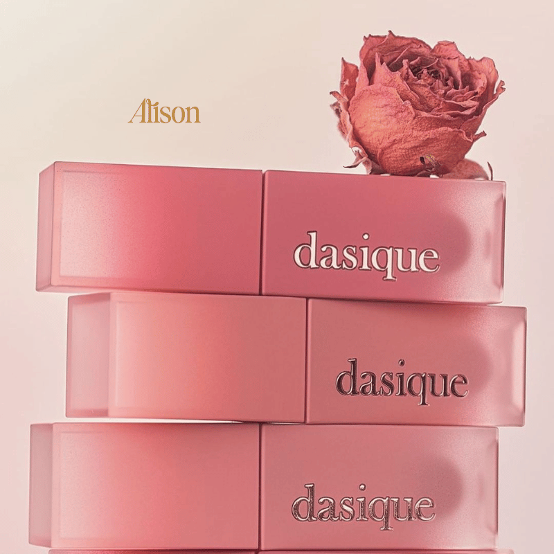  Cream De Rose Tint của  Dasique được lấy cảm hứng từ vòng tuần hoàn nở rồi tàn của hoa hồng